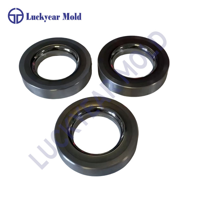 Какви са характеристиките на карбидните матрици?